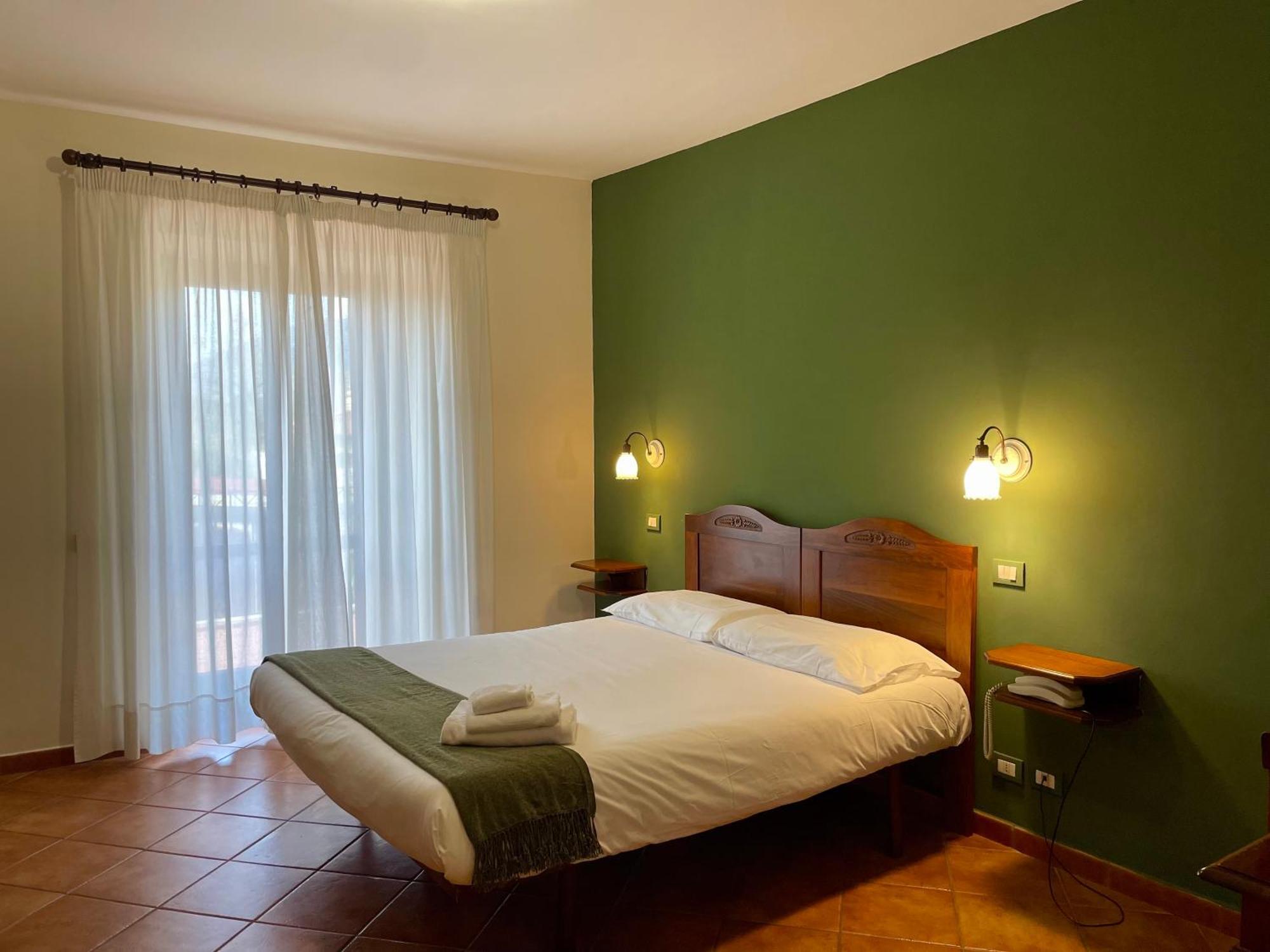 Mingone Hotel Ristorante Isola di Liri Buitenkant foto