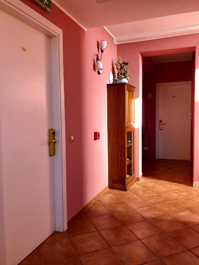 Mingone Hotel Ristorante Isola di Liri Buitenkant foto