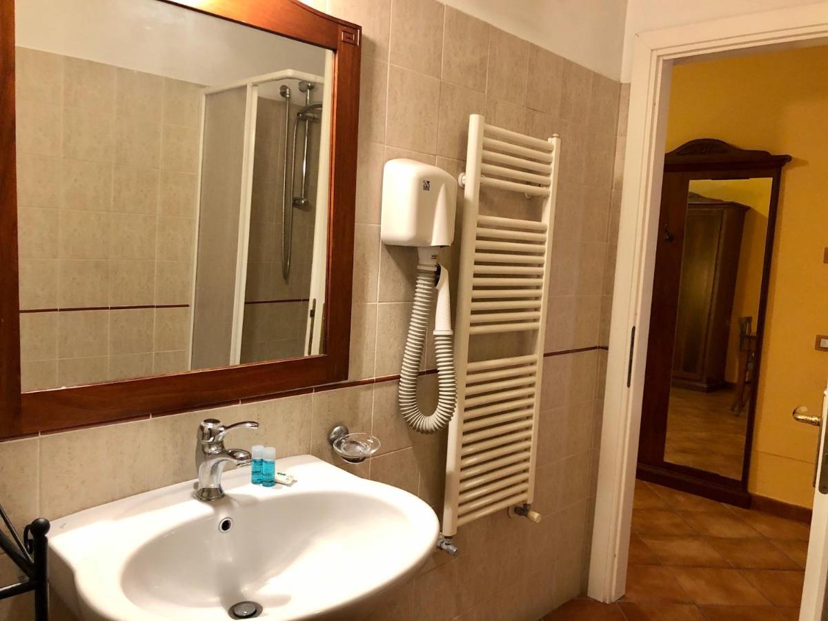 Mingone Hotel Ristorante Isola di Liri Buitenkant foto